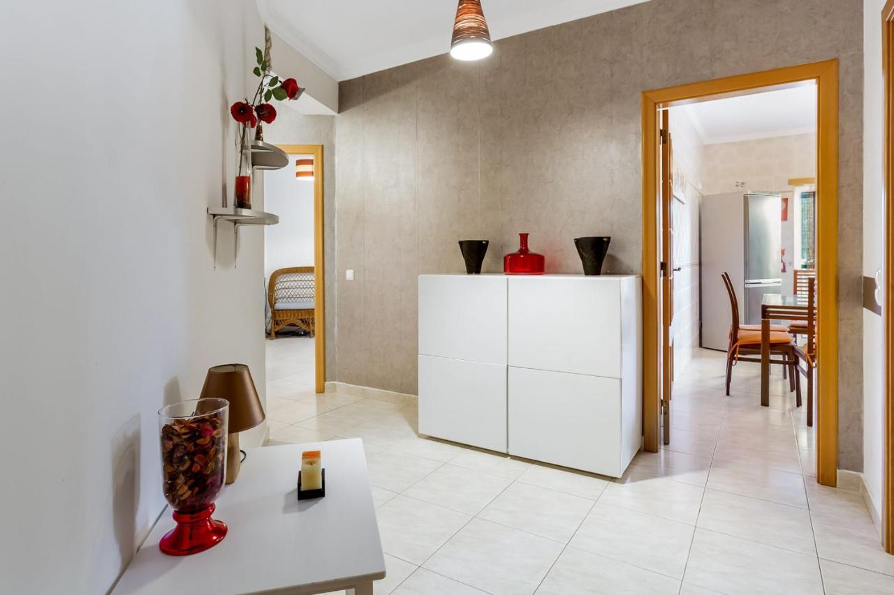 Spacious 2 Bdr Apartment W/ Patio By Lovelystay Armação de Pêra المظهر الخارجي الصورة